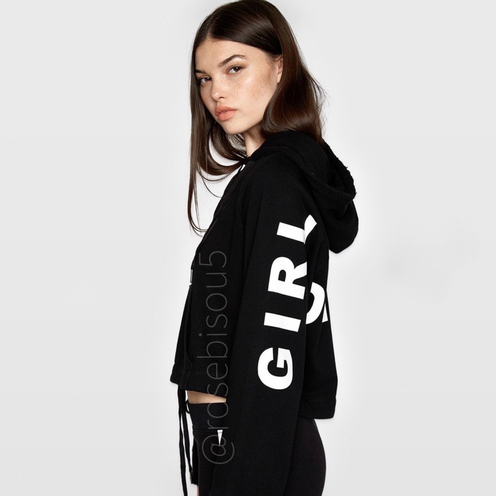 🆕{PAM+GELA} Girl on the Verge Cropped Hoodie - Picture 2 of 5